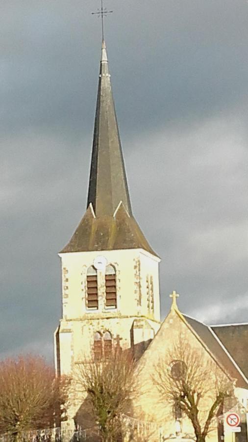 Au Grand Pre Bed and Breakfast Theillay Buitenkant foto